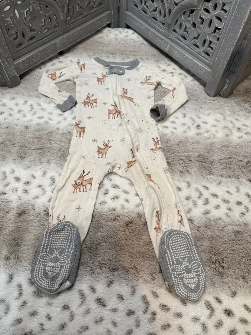 Burt's Bees Baby reindeer snowflake footie pajamas baby 18 months Christmas